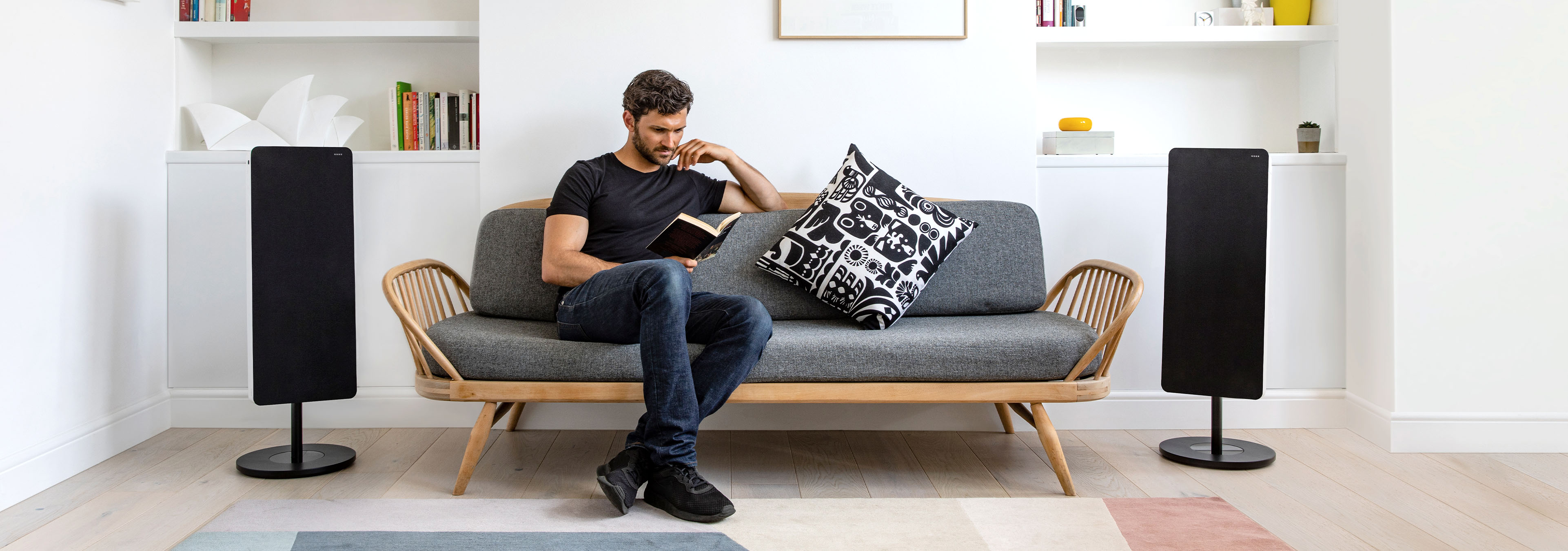 LE01 White EU/UK | Smart Speakers | Speakers | Audio & HiFi | Braun Audio